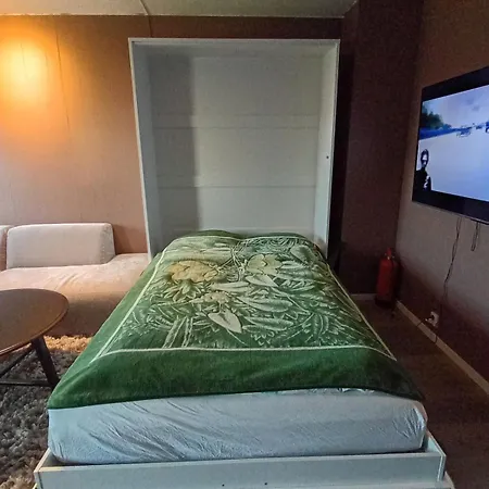 Apartment Cozy In Hallset,